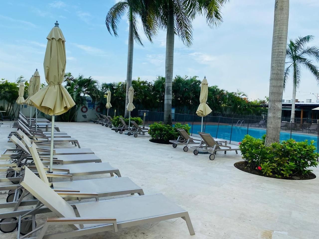 De Lujo Con Vista En Hotel, Salida A Playa Y Amenities Premium Cartagena