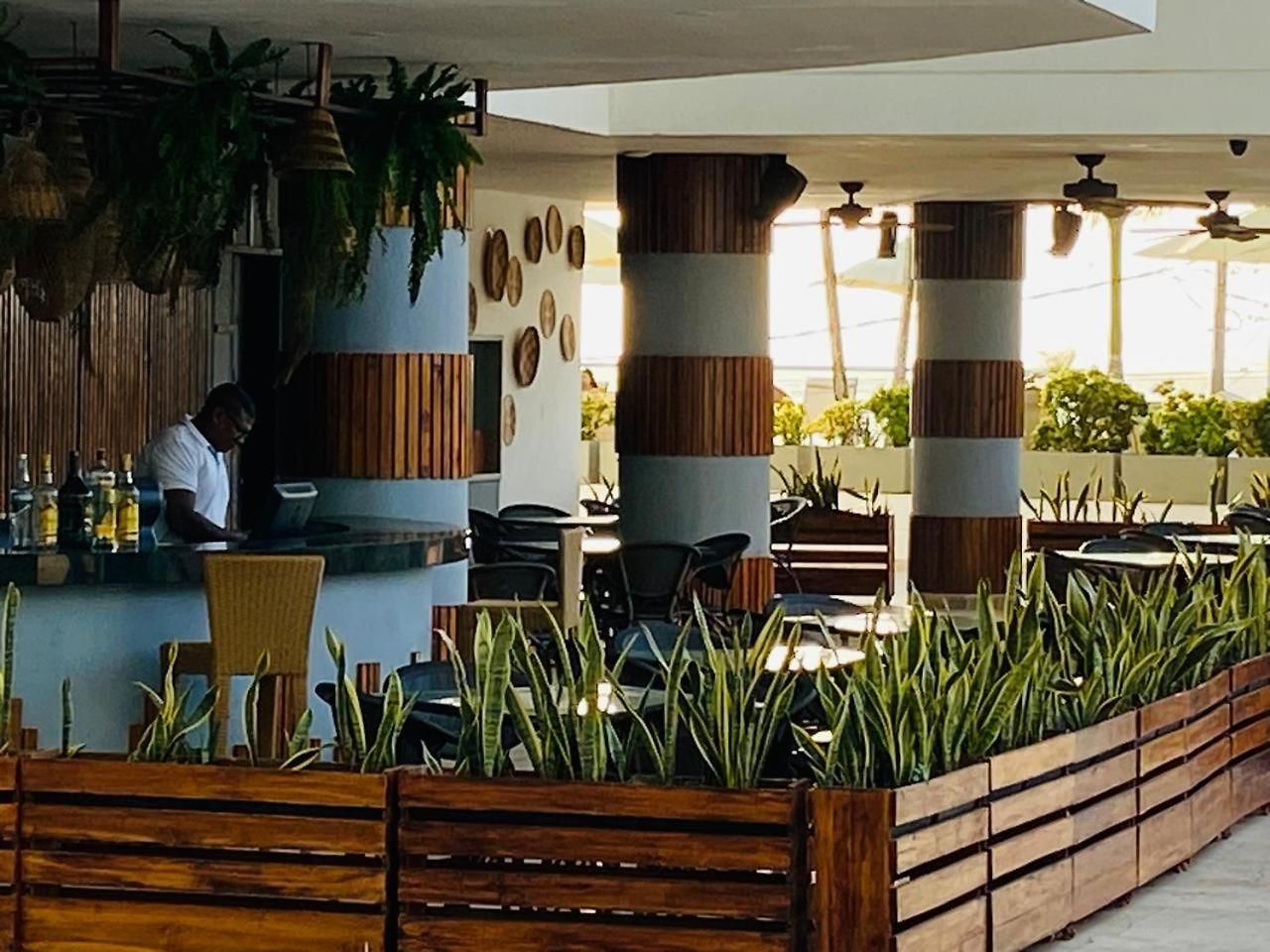 Hotel De Lujo Con Vista En Hotel, Salida A Playa Y Amenities Premium