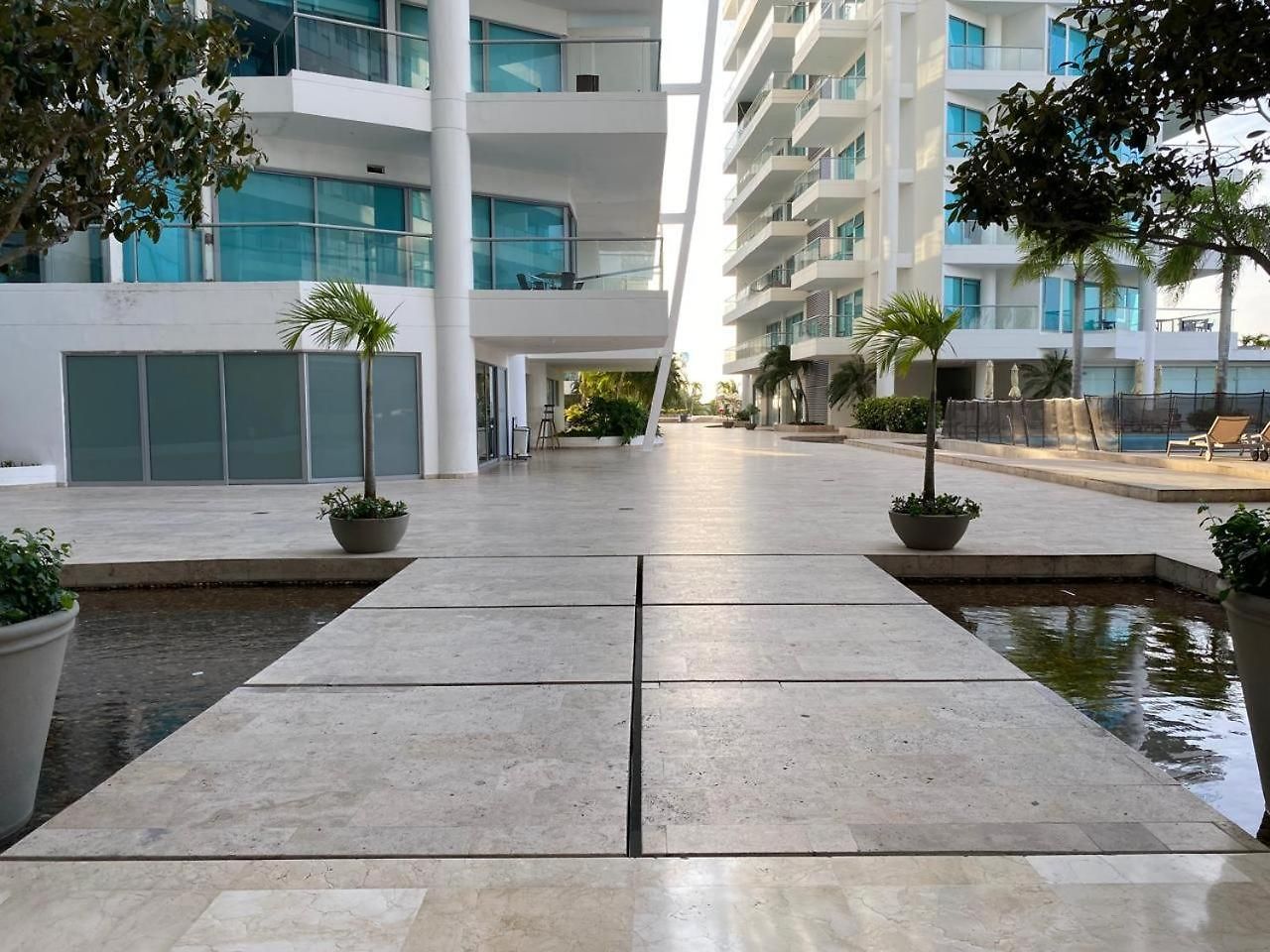 De Lujo Con Vista En Hotel, Salida A Playa Y Amenities Premium Hotel Cartagena