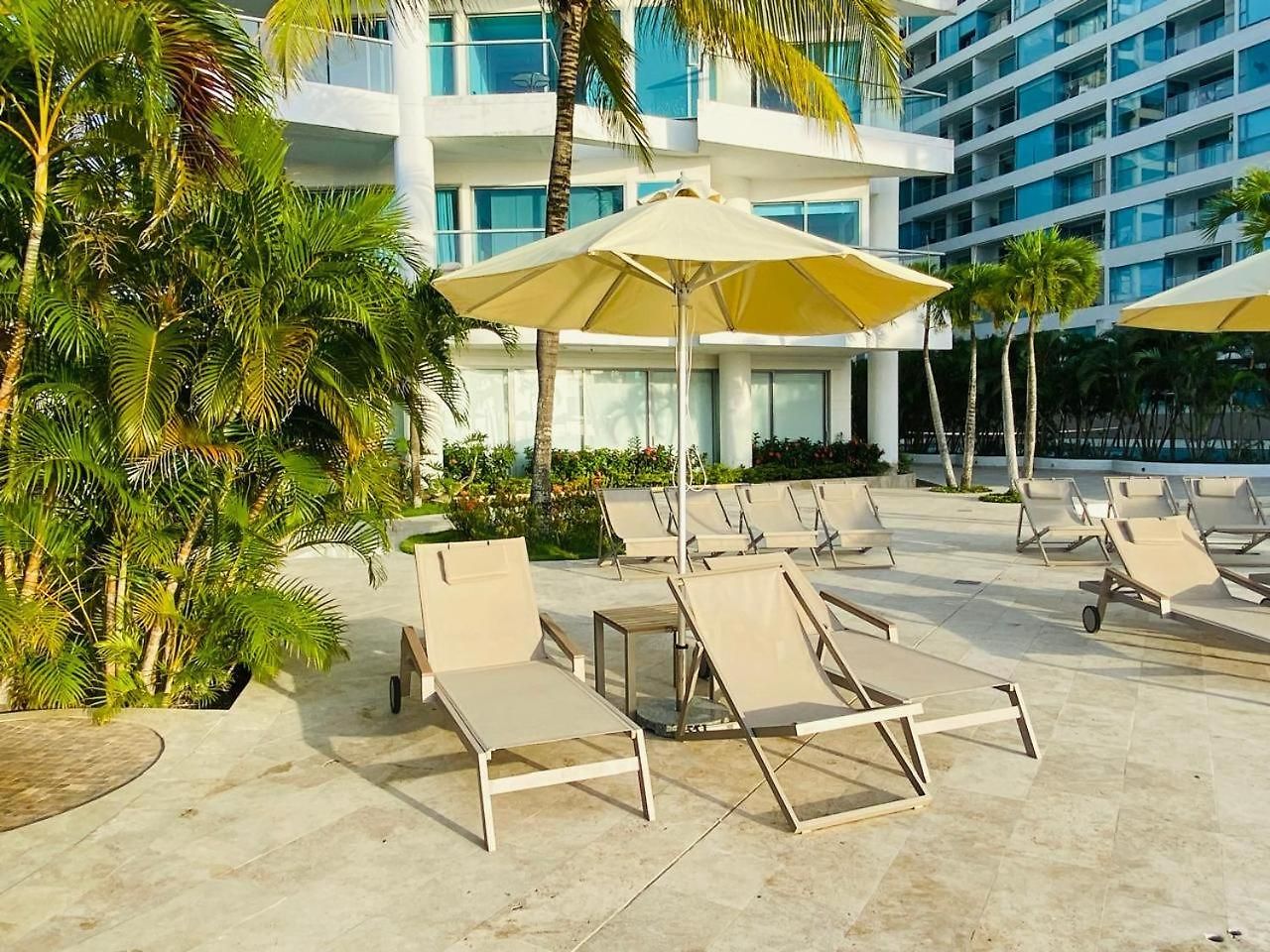 De Lujo Con Vista En Hotel, Salida A Playa Y Amenities Premium
