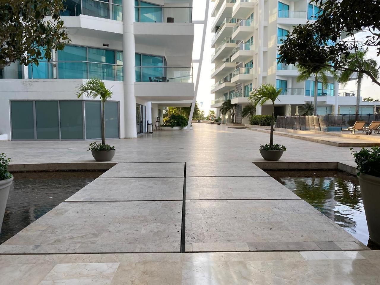 De Lujo Con Vista En Hotel, Salida A Playa Y Amenities Premium Hotel
