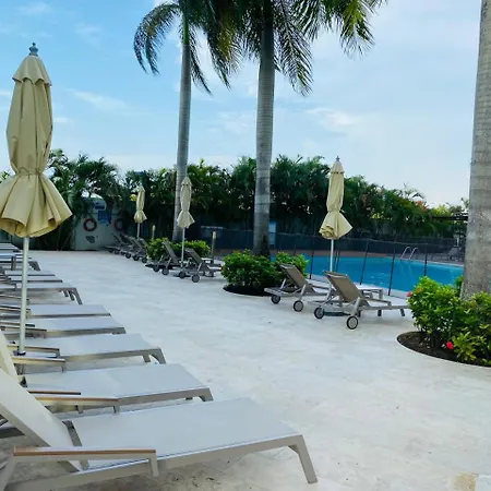 De Lujo Con Vista En Hotel, Salida A Playa Y Amenities Premium Cartagena
