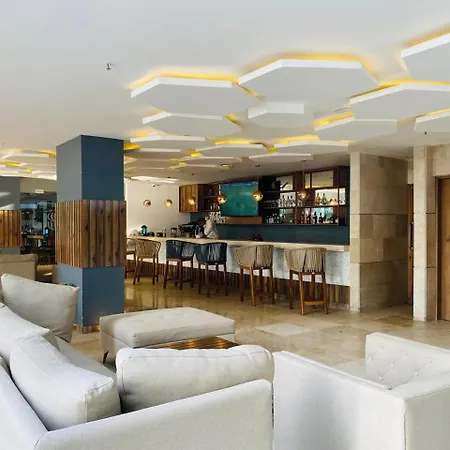 Hotel De Lujo Con Vista En Hotel, Salida A Playa Y Amenities Premium 5*